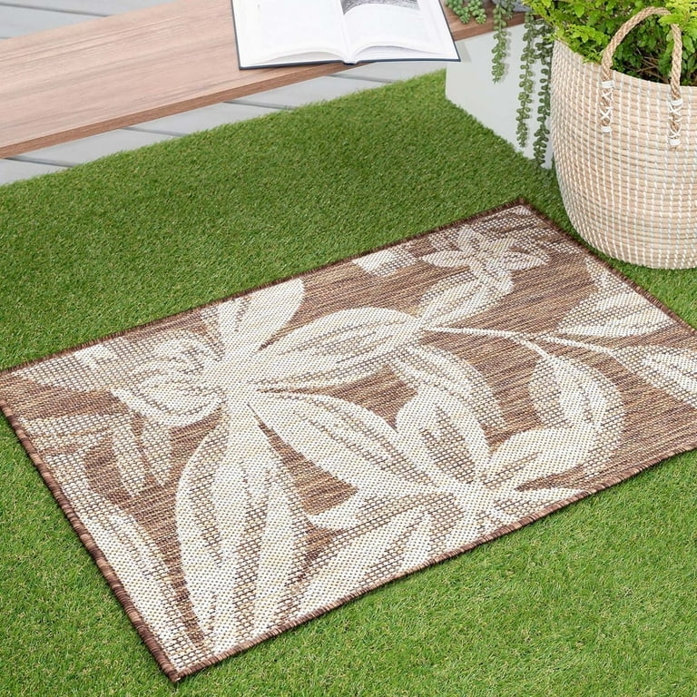 Area Rug: Traditional Brown Floral Scroll Pattern for Patio Styling