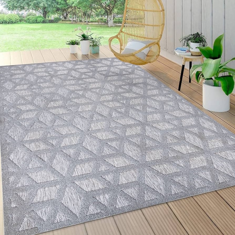 Area Rug: Trellis Pattern, Light Gray Palette, Modern Gray Trellis Rug
