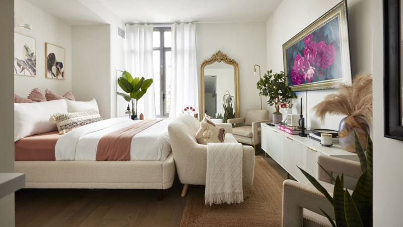 Bedroom Layout with Boucle Footbench, Fluted Sideboard and Arched Mirror
