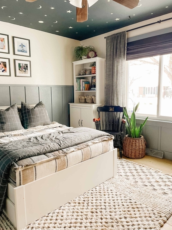 Boy's Bedroom Featuring Grey Board and Batten and Celestial Ceiling