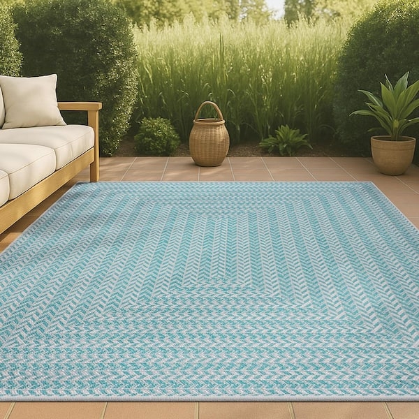Concentric Square Chevron Area Rug Geometric Pattern.