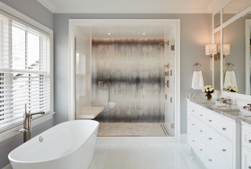 Contemporary Master Bath with Striated Shower Feature Wall