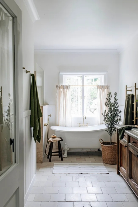 Country Bathroom: Clawfoot Tub & Olive Green Accents