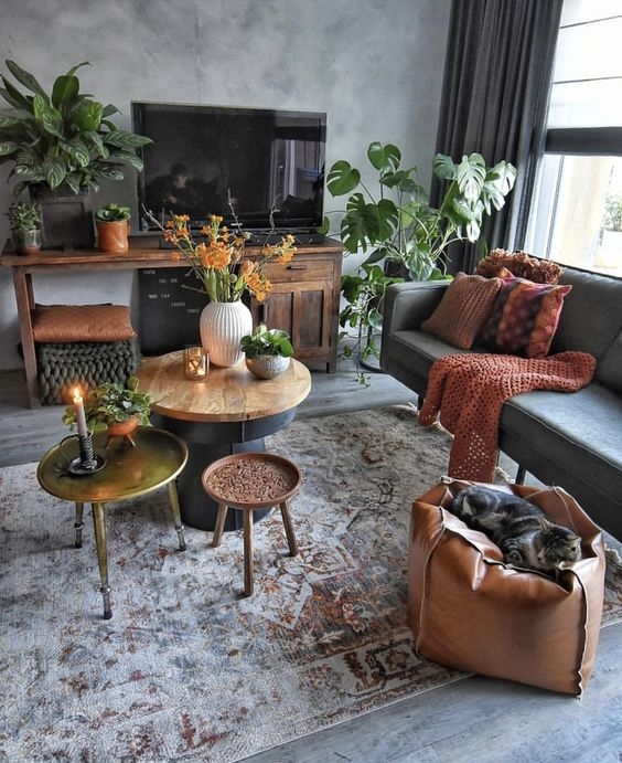 Cozy Industrial Chic Living Room: Tiered Coffee Tables, Burnt Orange