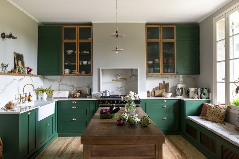 Forest Green Shaker Kitchen Cabinets with Integrated Window Seat