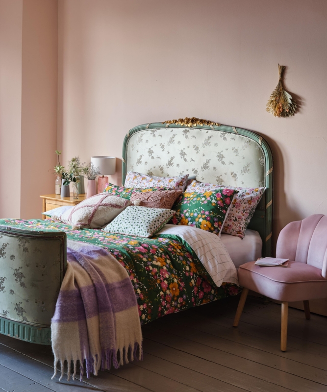 Green Upholstered Bed, Floral Comforter, Scalloped Shell-Back Chair