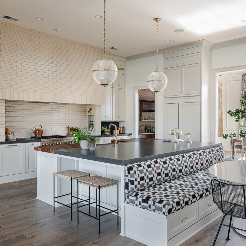 Integrated Banquette Seating in Kitchen Island Design