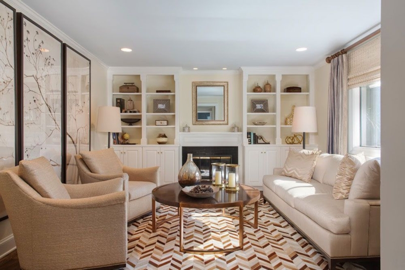 Living Room with Built-In Bookshelves and Chevron Pattern Rug Styling
