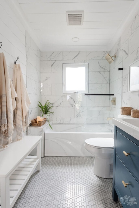 Make a Splash: 24 Beach-Style Primary Bathroom Ideas that Bring the Vibe  Inside  Home Stratosphere