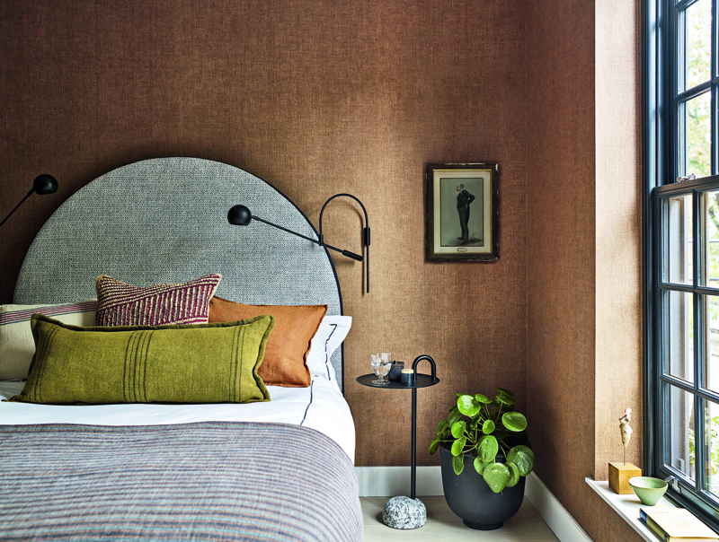 Matte Black Wall Sconce Adjustable Arched Headboard Linen Wallpaper