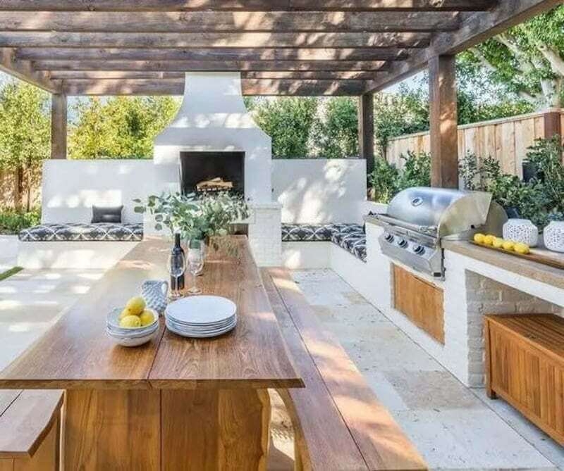 Mediterranean Outdoor Kitchen: Plastered Fireplace & Masonry Base