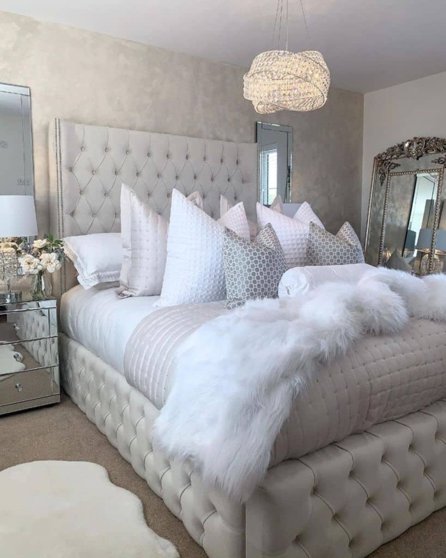 Mirrored Nightstand & Tufted Upholstered Bed in Glam Bedroom Design