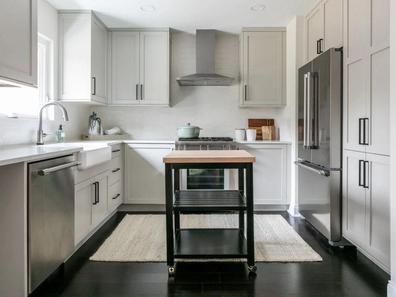 Modern Farmhouse Navy Island with Wood Top and Seating