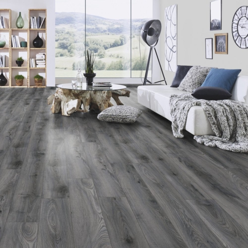 Modern Grey Wide-Plank Floor: Panoramic Windows & Wood Stump Table