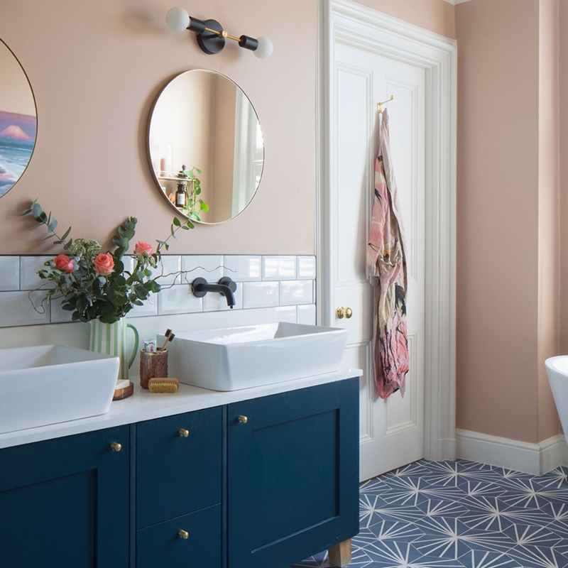Navy Blue Bathroom Vanity Ideas: Pink Walls, Geometric Floor Tiles