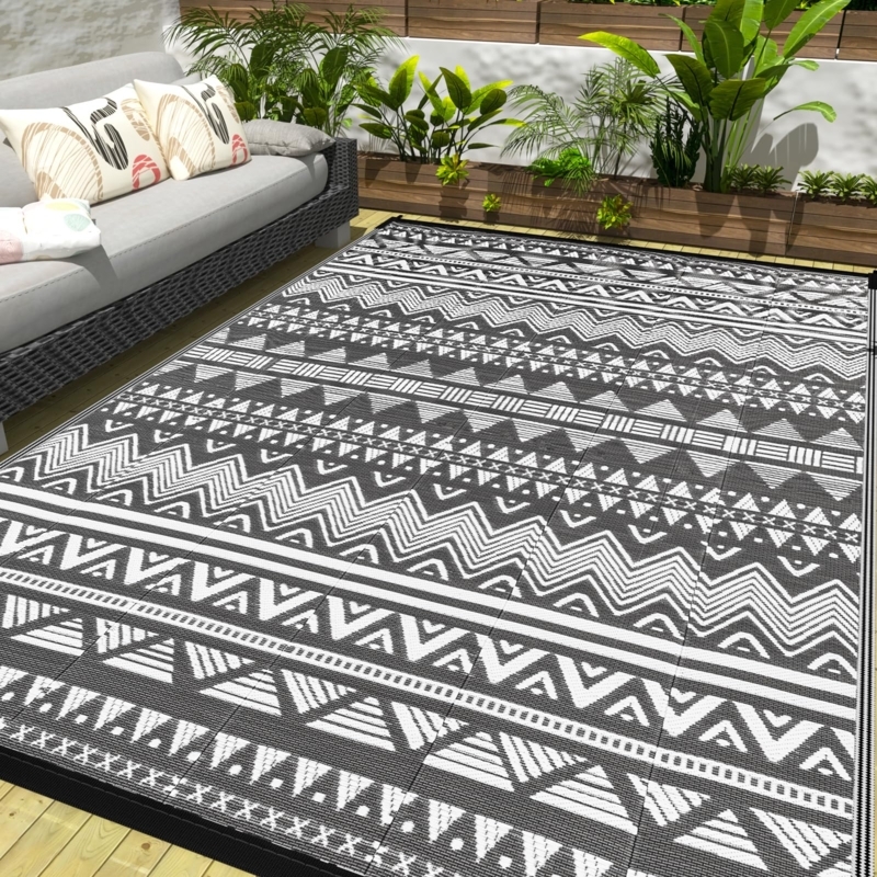 Outdoor Rug Grey White Geometric Diamond Reversible Woven Waterproof
