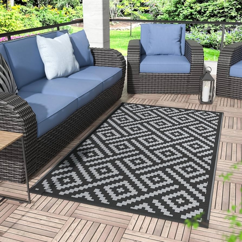 Outdoor Rug Modern Geometric Trellis Pattern Waterproof Woven Material