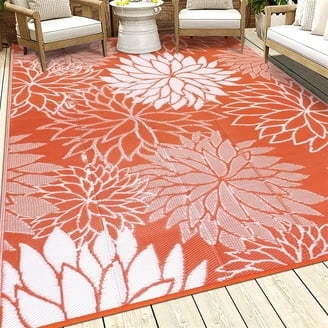 Outdoor Rug: Quatrefoil Motif, Navy Blue, Weather Resistant, Patio