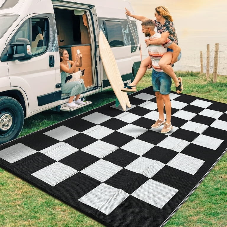 Outdoor Rug: Reversible Design, Greek Key Border, Waterproof, Navy.