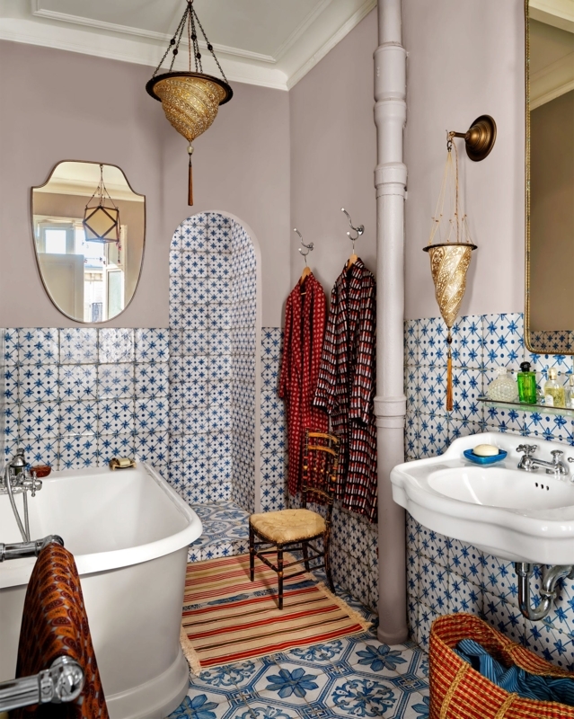 Patterned Tile Bathroom with Arched Niche and Lavender Walls