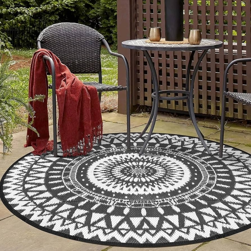 Round Outdoor Rug Black and White Plaid Modern Farmhouse Deck Styling