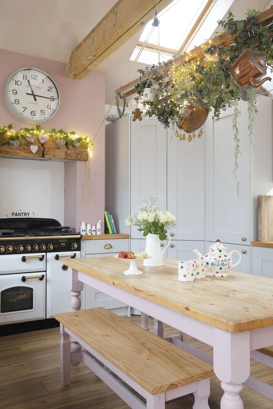 Shabby Chic Dining: Pink Table Base & Hanging Greenery Rack | Cottage