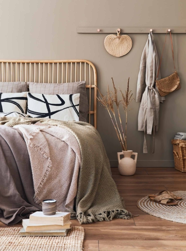 Spindle Headboard Bedroom Layout with Layered Neutral Bedding