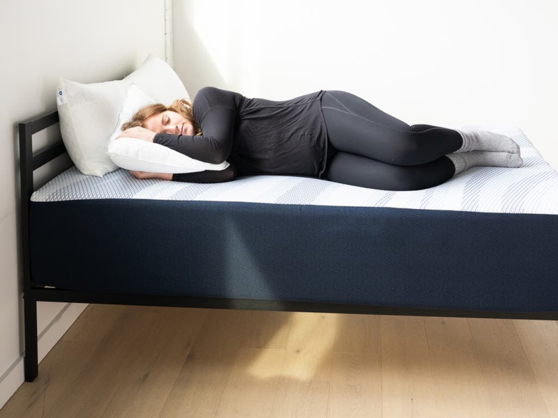 Thick Top Memory Foam Mattress, Dark Blue Base, Multi-Layer