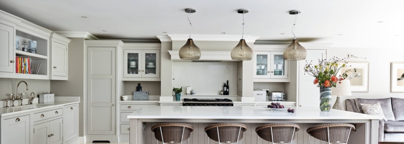Transitional Kitchen Island Layout with Fluted Glass Pendants