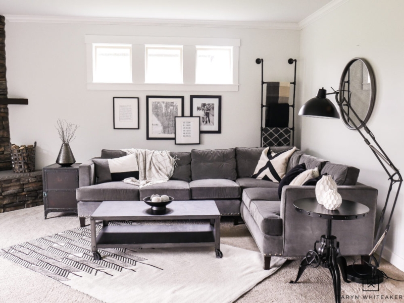 Tufted Sectional Sofa with Industrial Accent Furniture and Geometric Rug