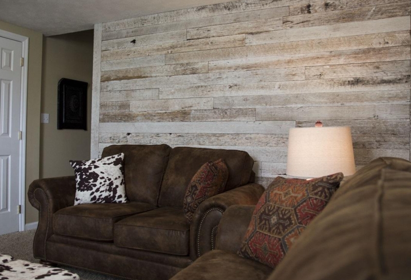 Wall Paneling Antique White Finish Staggered Plank Layout Minimalist Room