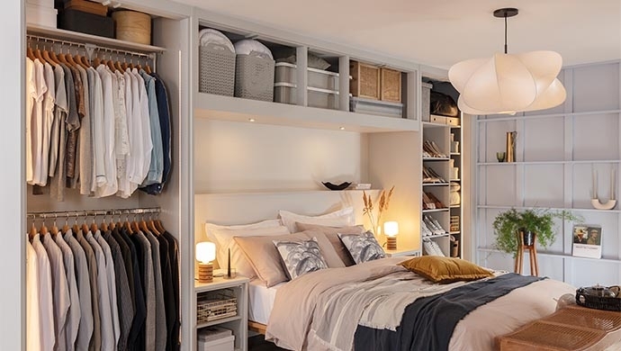 Wraparound Bedroom Closet System with Integrated Shelf Lighting