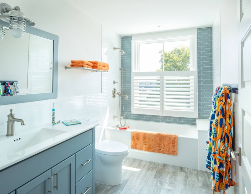 75 Coastal Bathroom Ideas You'll Love - April, 2026 | Houzz