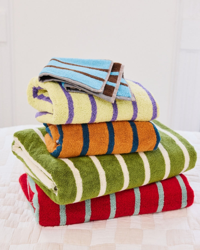 Bath Towel with Bold Graphic Patterns, Fringed Hems, Terry Cloth