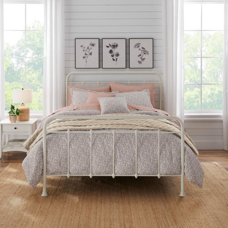 Bedding Set: Modern Farmhouse Light Blue Large Floral Print