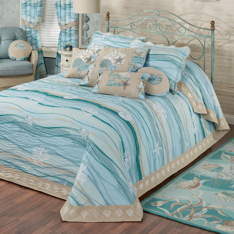 Bedspread Traditional Ruffled Skirt Shell Quilting Light Blue
