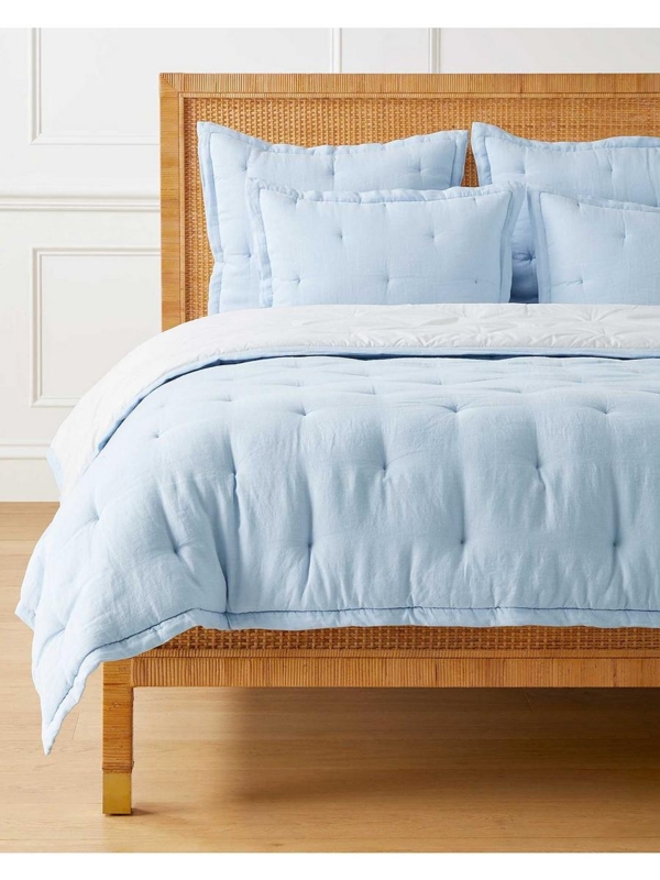 Comforter Diamond Quilted in Hydrangea Blue with Ultra Loft