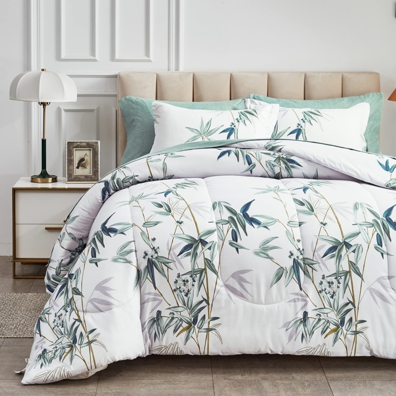 Comforter Set: Tropical Emerald Green Large Scale Leaf Print
