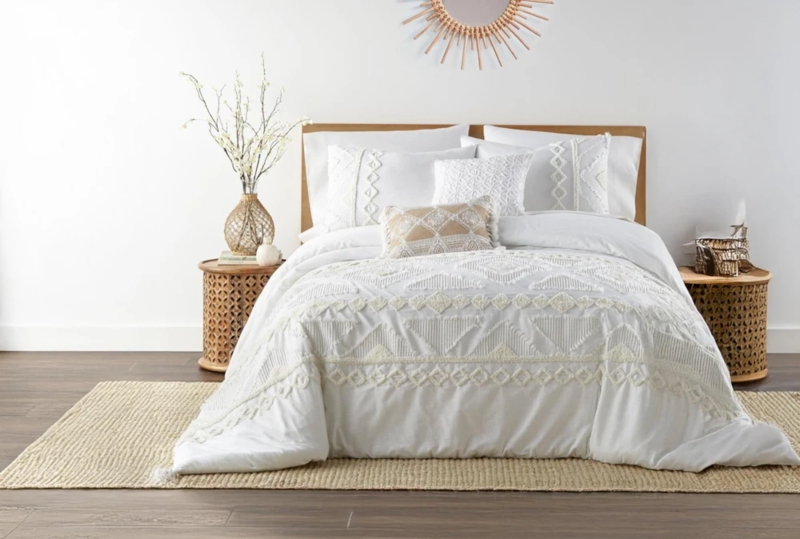 Comforter Set White Tufted Chenille Geometry Frayed Cotton Accents Boho