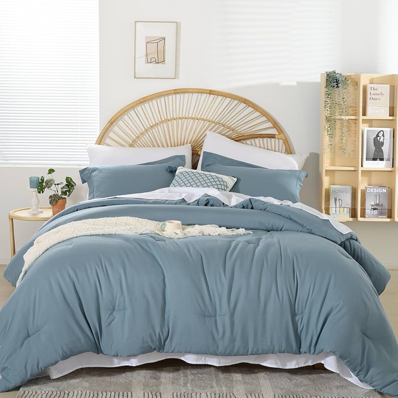 Comforter Set with Ruched Texture in Dusty Blue Bedding