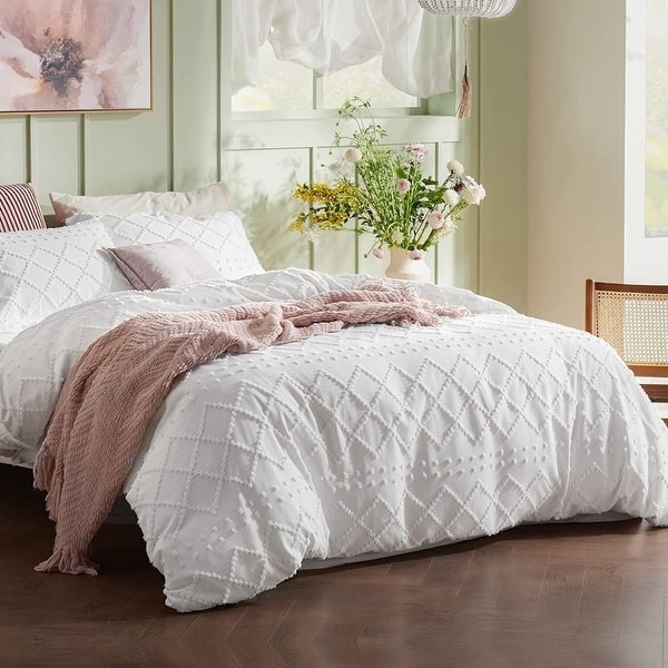 Cream Linen-Like Bedding Set with Embroidered Tassels for Boho Decor