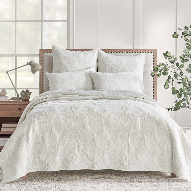 Cream Velvet Quilt Set Diamond Stitching Glamorous Master Suite Bedding