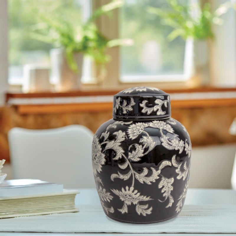 Decorative Jar Lotus Pattern High Gloss Black Ginger Jar Shape