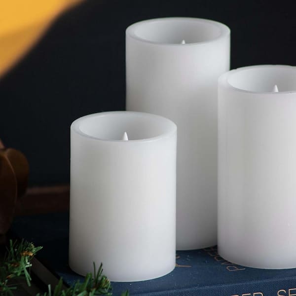 Flameless Candle Set Teardrop Flame Tip Graduated Heights Minimalist