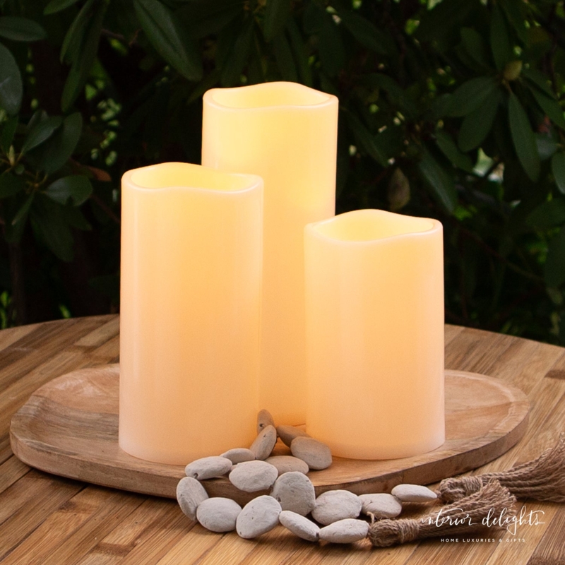 Flameless Candle: Staggered Heights on Rustic Heart-Shaped Tray