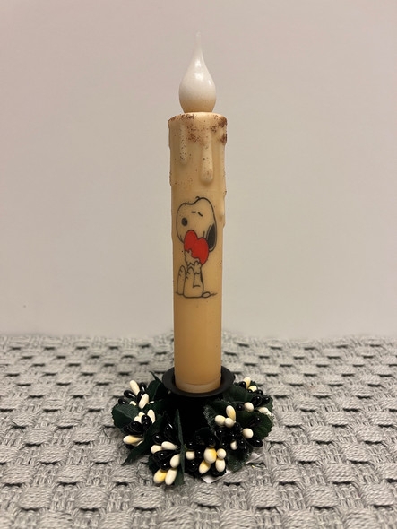 Flameless Candle, Whimsical Snoopy Graphic with Grubby Finish