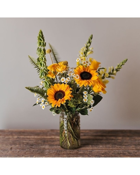 Floral Arrangement Mason Jar Vase, Rustic Sunflower Centerpiece Idea
