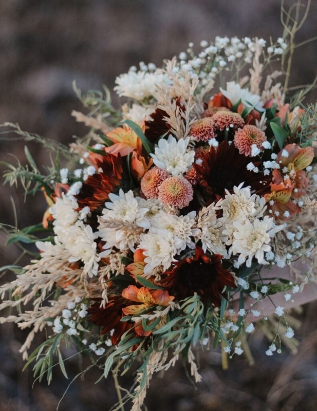 Floral Arrangement Rustic Boho Style with Mixed Dried Elements