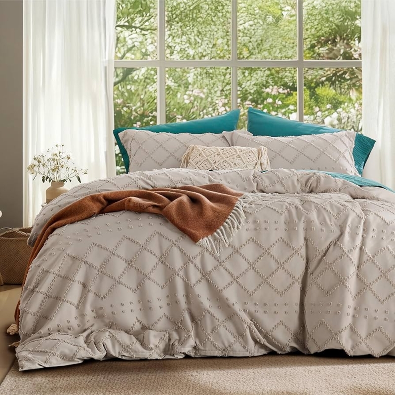 Forest Green Duvet Cover Set with Tufted Diamond Pattern and Fringe Trim
