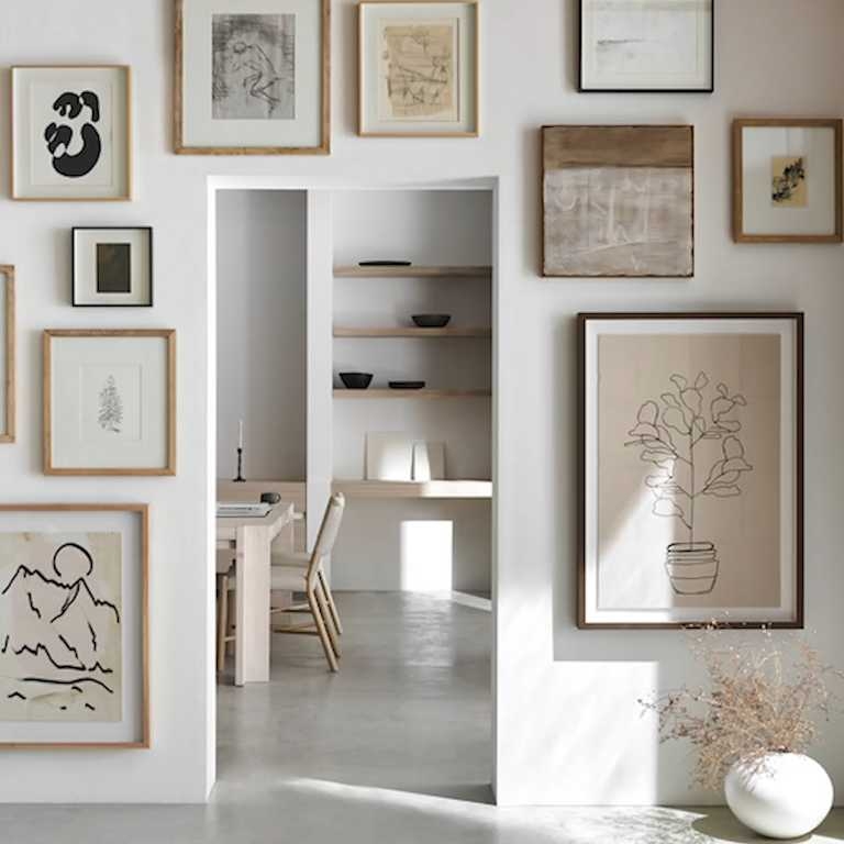 Gallery Wall: Minimalist Line Art with Wood Frames
